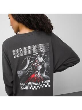 VANS Women’s Cotton OUTBURST Tee in Black-Size Medium